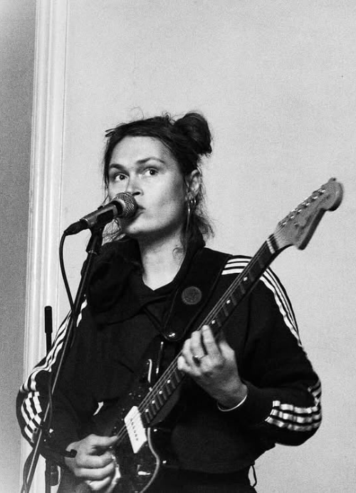 ZOE HESELTON : 2026 Tour